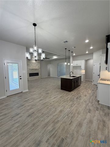 8901 Ridge Crest Drive, Killeen, TX 76542