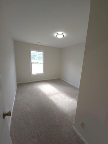 5072 LAVELLE DR, Fredericksburg, VA 22407