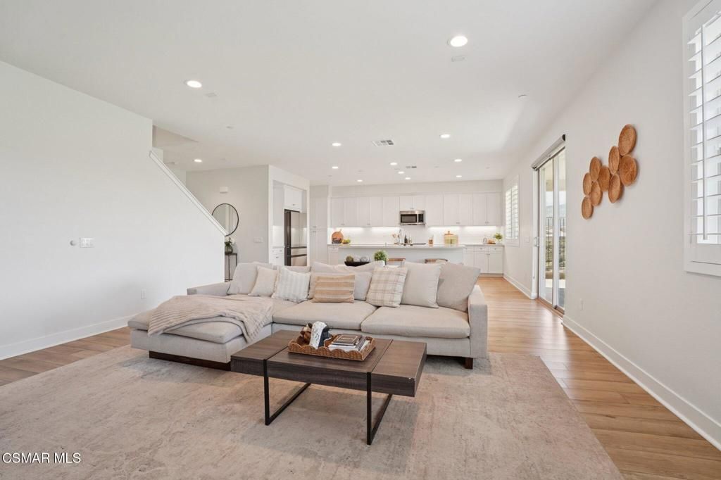 Image 11 of property listing at 39367 Stirrup Court, Palmdale, CA 93551