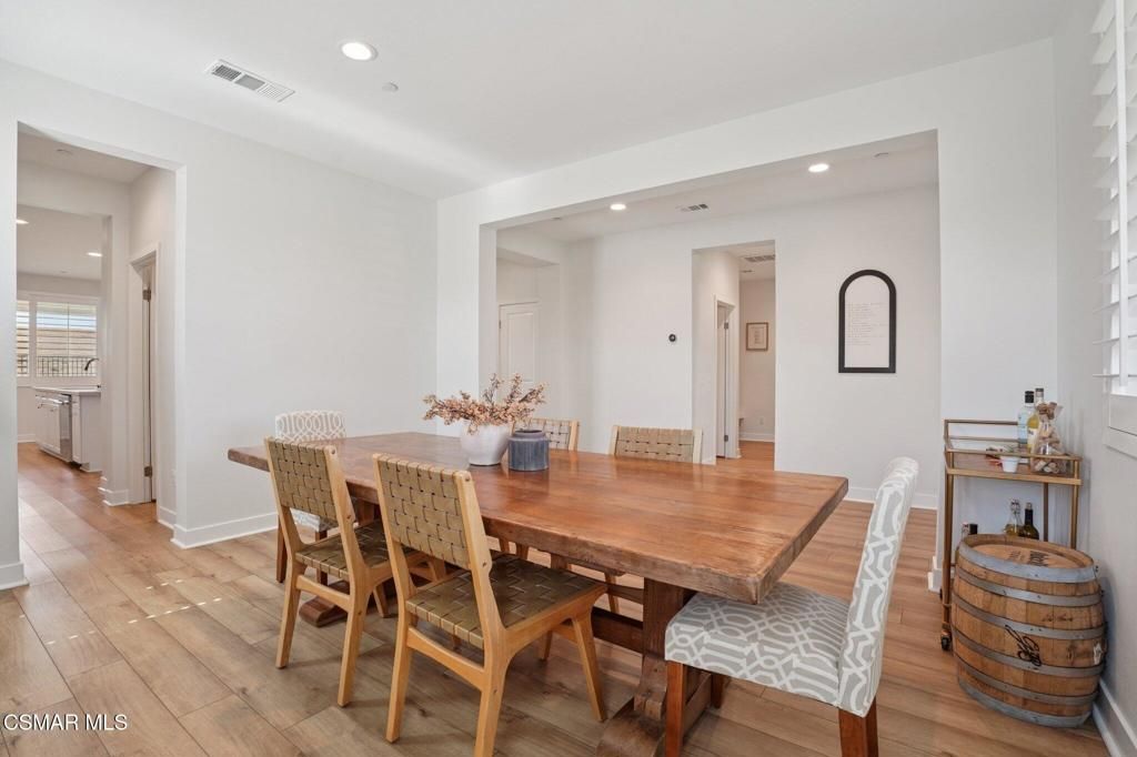 Image 14 of property listing at 39367 Stirrup Court, Palmdale, CA 93551