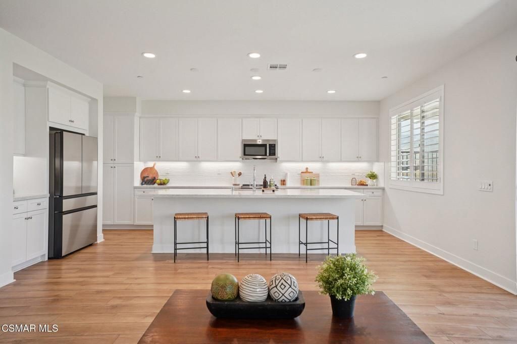 Image 22 of property listing at 39367 Stirrup Court, Palmdale, CA 93551