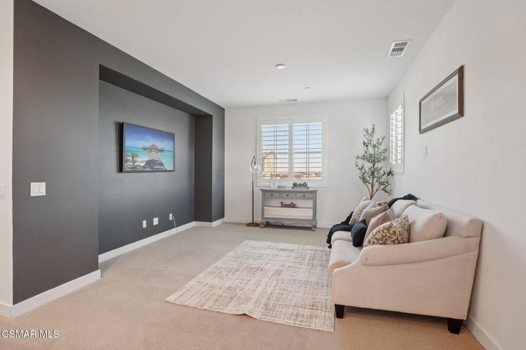 Image 27 of property listing at 39367 Stirrup Court, Palmdale, CA 93551