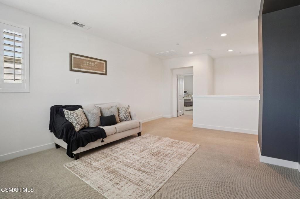 Image 28 of property listing at 39367 Stirrup Court, Palmdale, CA 93551