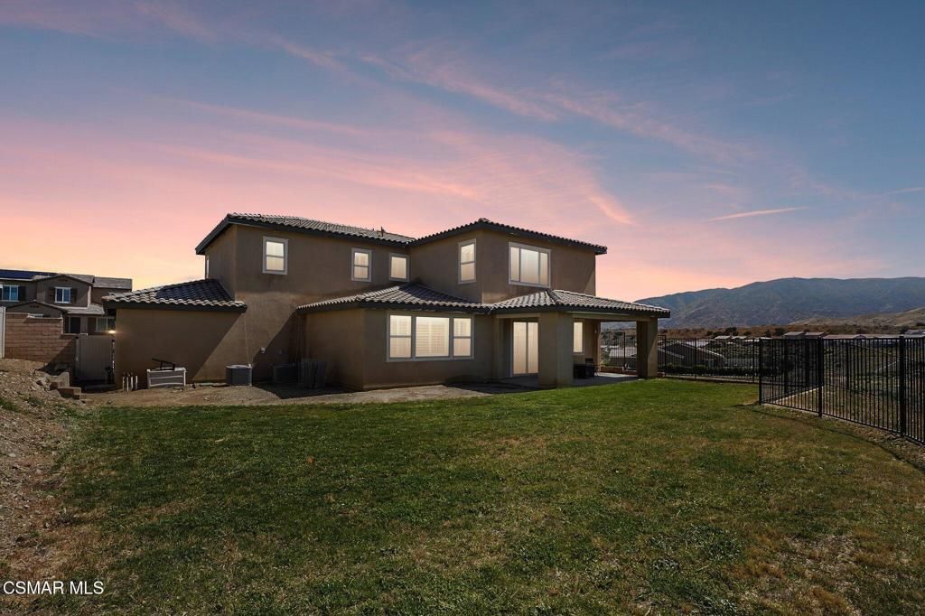 Image 3 of property listing at 39367 Stirrup Court, Palmdale, CA 93551