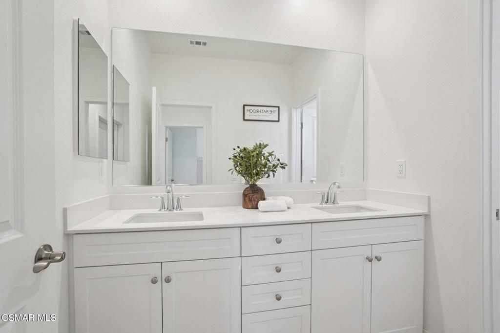 Image 48 of property listing at 39367 Stirrup Court, Palmdale, CA 93551