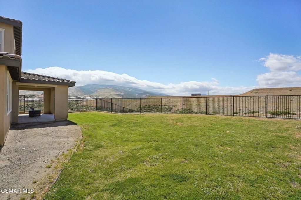 Image 61 of property listing at 39367 Stirrup Court, Palmdale, CA 93551