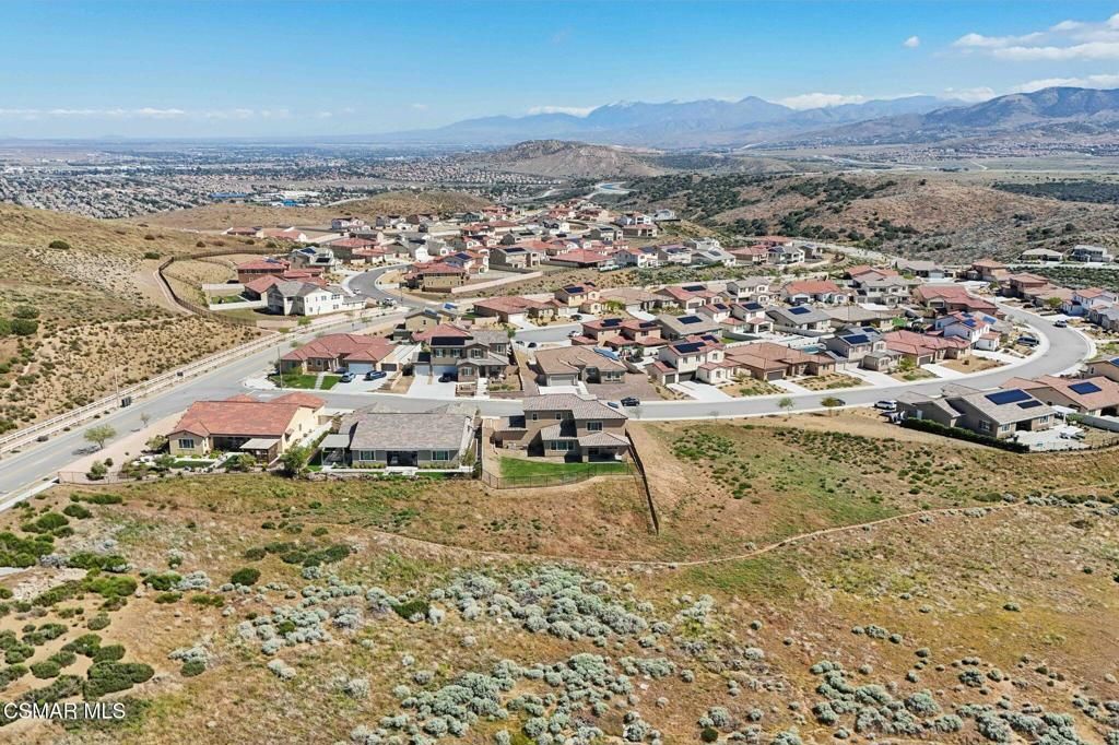 Image 68 of property listing at 39367 Stirrup Court, Palmdale, CA 93551