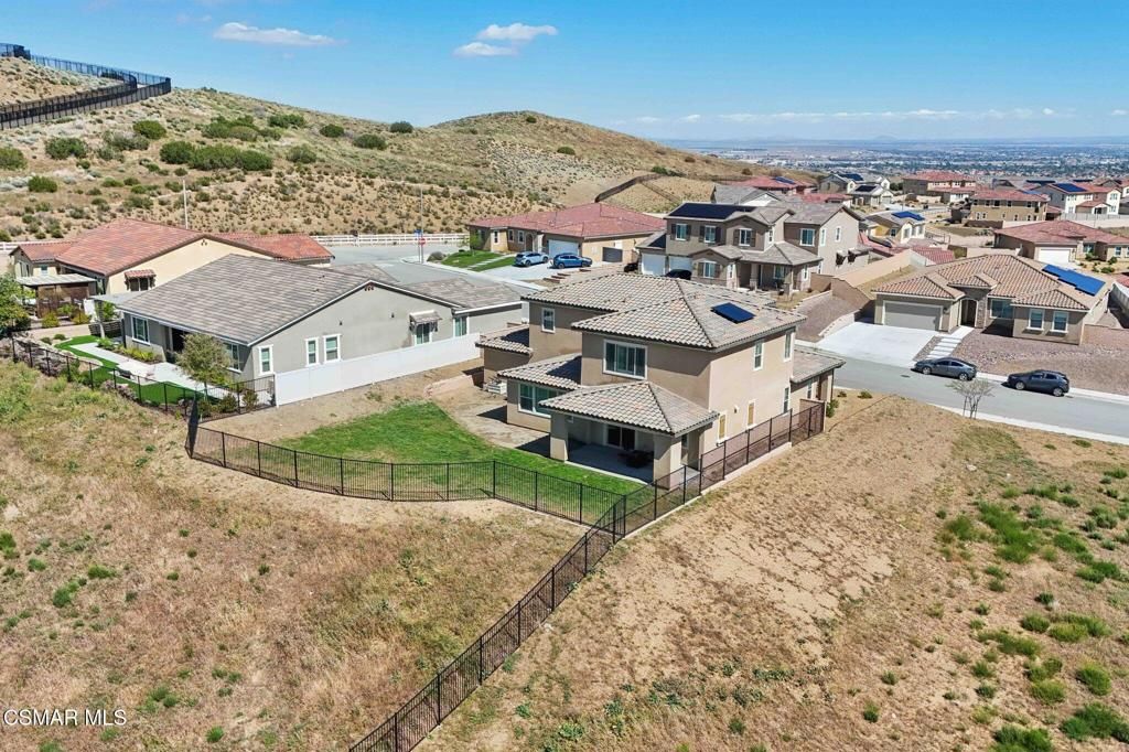 Image 77 of property listing at 39367 Stirrup Court, Palmdale, CA 93551