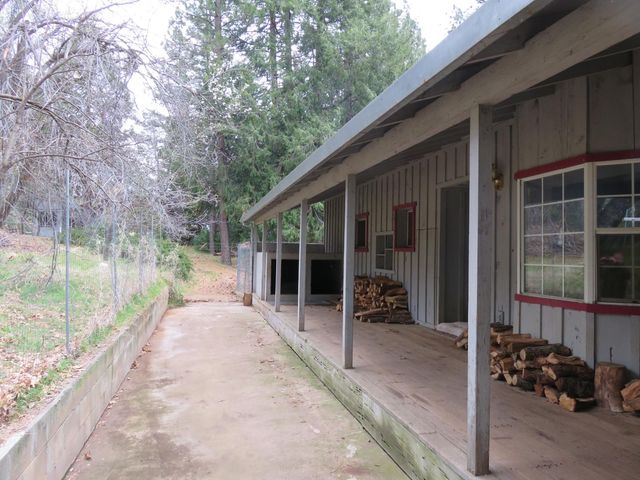 1975 Ridgecrest Way, West Point, CA 95255