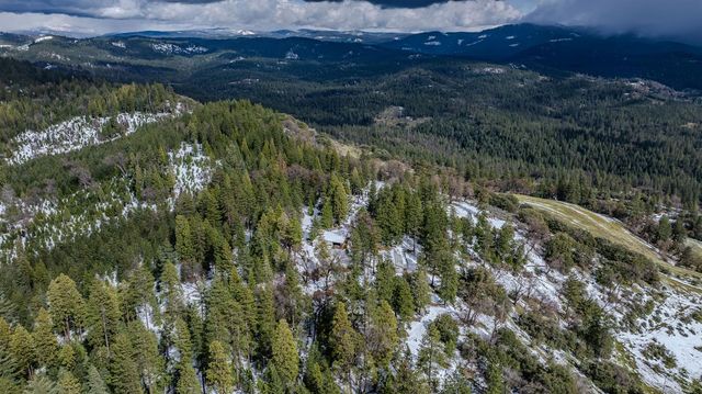 1975 Ridgecrest Way, West Point, CA 95255