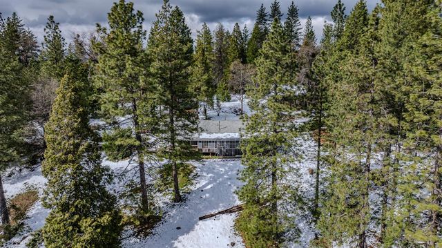 1975 Ridgecrest Way, West Point, CA 95255