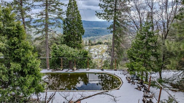 1975 Ridgecrest Way, West Point, CA 95255