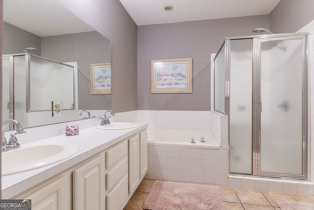 2502 B Jerry Jones Drive 19, Valdosta, GA 31602