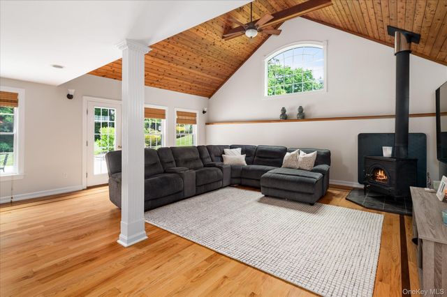 12 Sun Hill Road, Katonah, NY 10536
