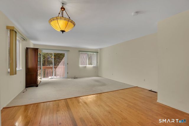 60 Wolfpit Avenue 1B, Norwalk, CT 06851