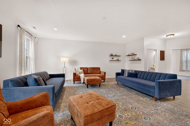 6125 Burgin Drive, Whitestown, IN 46075