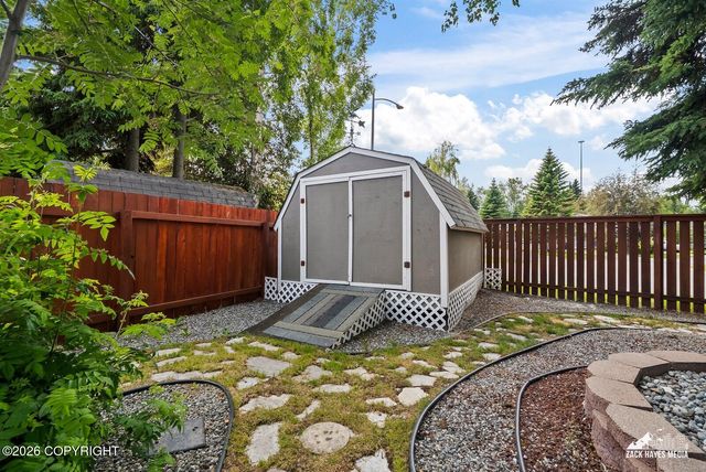 12710 Rivulet Circle, Anchorage, AK 99516