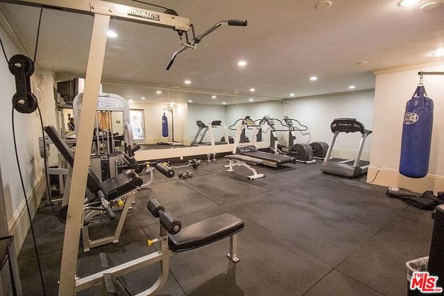 1154 S Barrington Avenue 109, Los Angeles, CA 90049