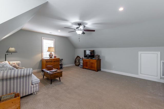 28 Rain Dance Circle, Ringgold, GA 30736