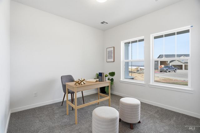 7608 E Dixon St, Nampa, ID 83687