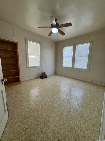 1143 Denver Blvd, San Antonio, TX 78210