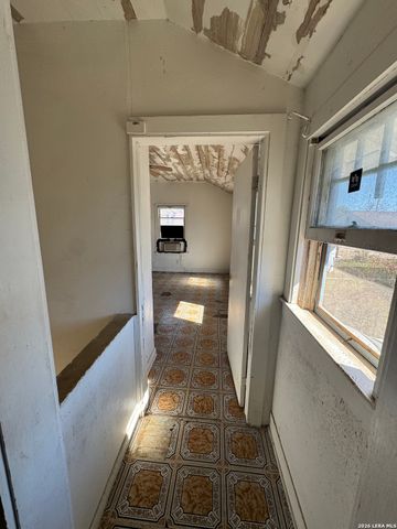 1143 Denver Blvd, San Antonio, TX 78210