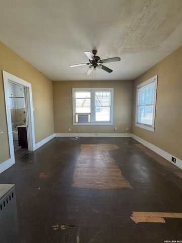 1143 Denver Blvd, San Antonio, TX 78210