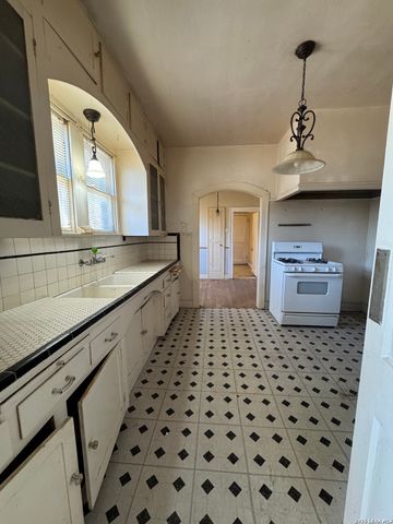 1143 Denver Blvd, San Antonio, TX 78210