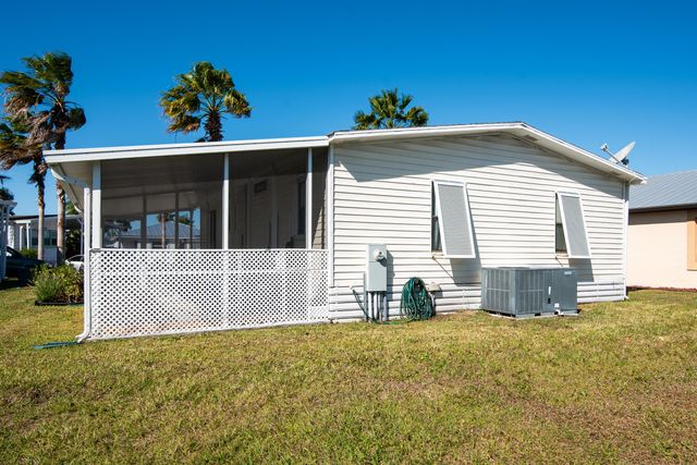 14 Jacaranda Lane, Port St. Lucie, Port St Lucie, FL 34952