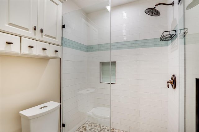 105 Fallbrook CT, Lakeway, TX 78734