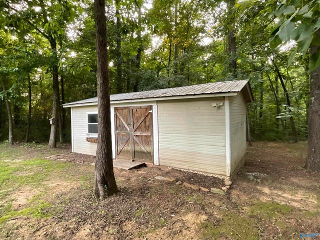 1321 Saylor Circle, Arab, AL 35016