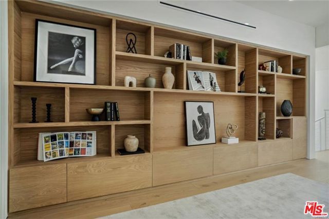 4939 Petit Avenue, Encino (los Angeles), CA 91436