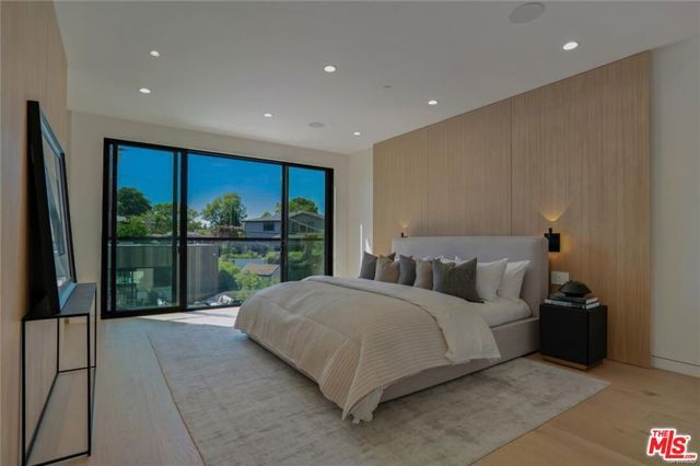 4939 Petit Avenue, Encino (los Angeles), CA 91436