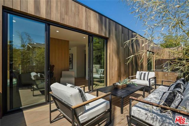 4939 Petit Avenue, Encino (los Angeles), CA 91436