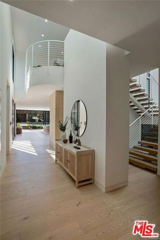 4939 Petit Avenue, Encino (los Angeles), CA 91436