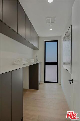 4939 Petit Avenue, Encino (los Angeles), CA 91436