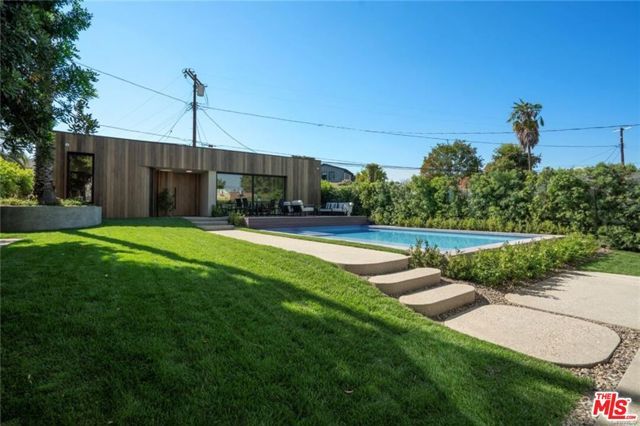 4939 Petit Avenue, Encino (los Angeles), CA 91436