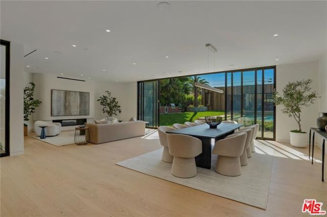 4939 Petit Avenue, Encino (los Angeles), CA 91436