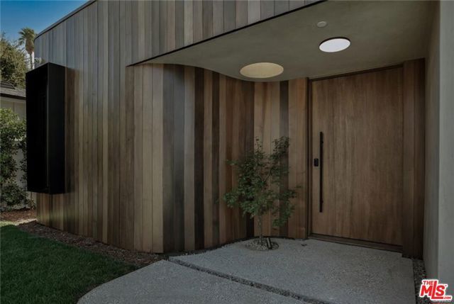 4939 Petit Avenue, Encino (los Angeles), CA 91436