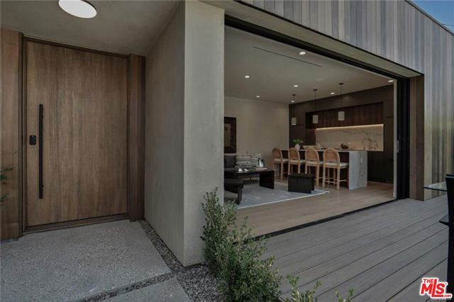 4939 Petit Avenue, Encino (los Angeles), CA 91436