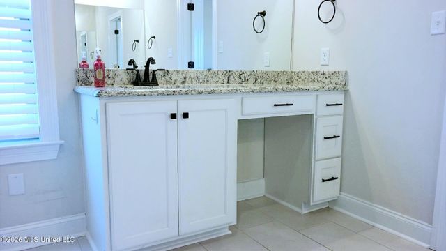 2876 Ross Meadows Lane, Olive Branch, MS 38654