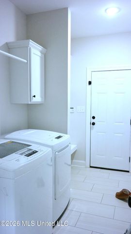 2876 Ross Meadows Lane, Olive Branch, MS 38654