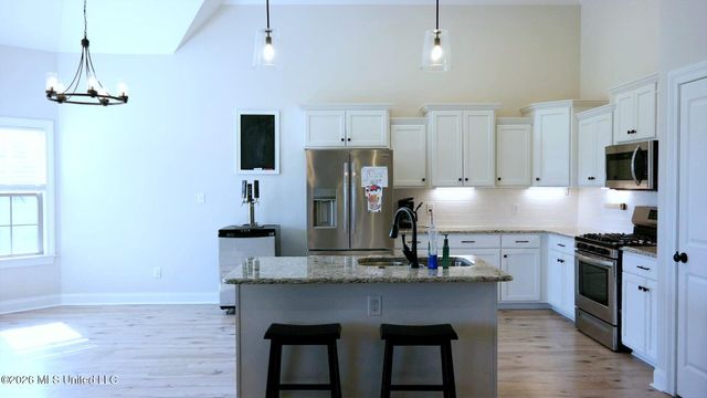 2876 Ross Meadows Lane, Olive Branch, MS 38654