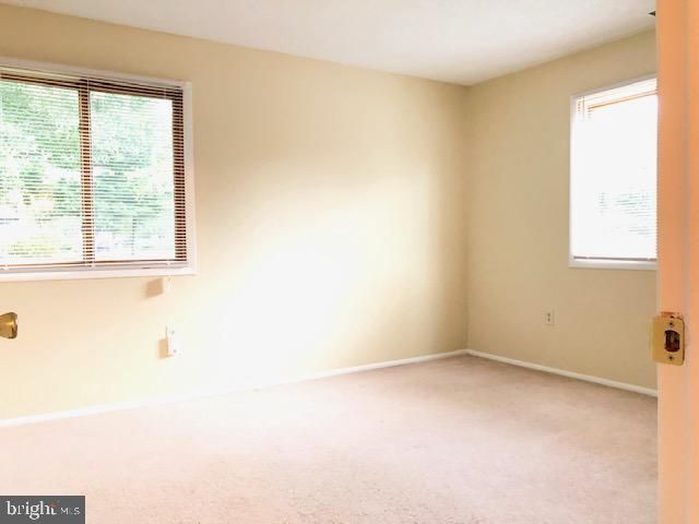 513 ASPEN DR, Plainsboro, NJ 08536