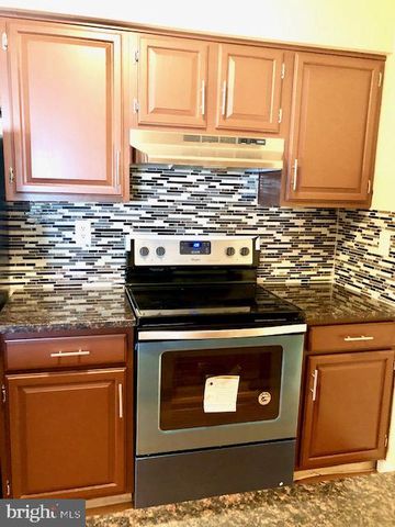 513 ASPEN DR, Plainsboro, NJ 08536