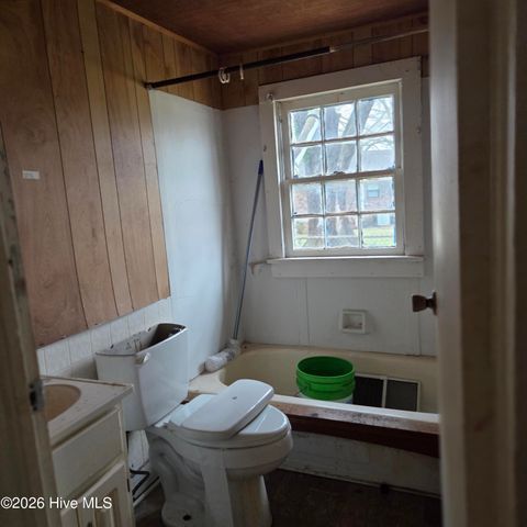 608 Parsonage Street, Elizabeth City, NC 27909