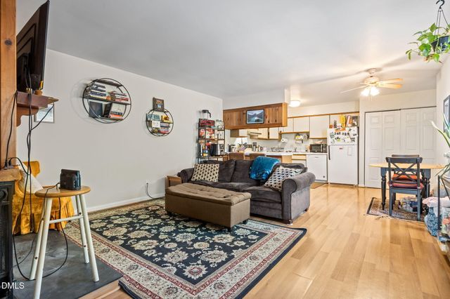 199 Summerwalk Circle, Chapel Hill, NC 27517