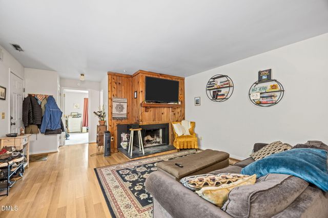 199 Summerwalk Circle, Chapel Hill, NC 27517