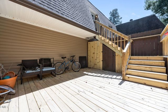 199 Summerwalk Circle, Chapel Hill, NC 27517