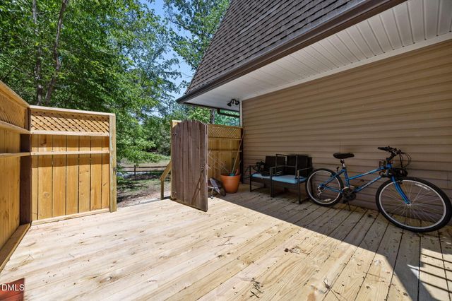 199 Summerwalk Circle, Chapel Hill, NC 27517